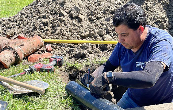 Commercial plumbing repair and fixture service